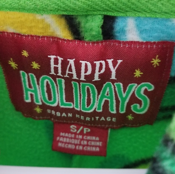 HAPPY HOLIDAYS | Christmas lights fleece pajamas - Picture 6 of 7